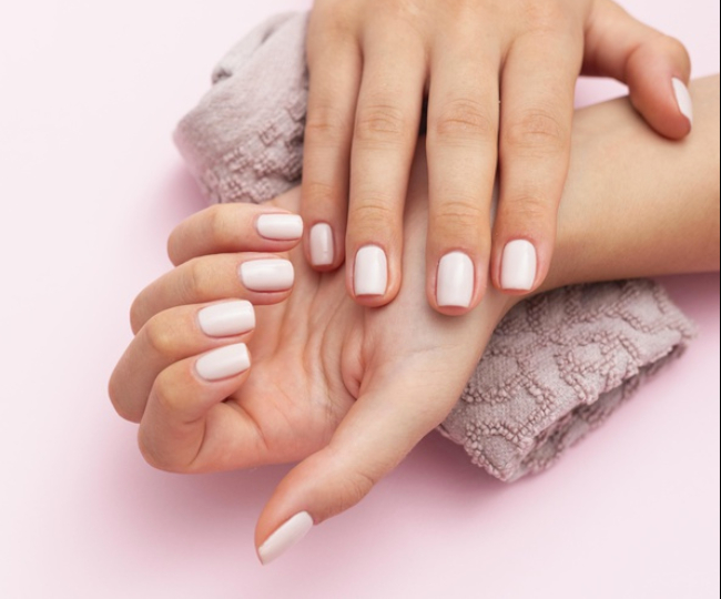 हाथों पर नजर आ रहे झुर्रियों के असर को कम करेंगे ये देसी घरेलू नुस्खे  